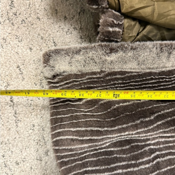 Couture Helene size 8 (UK see measurements) faux fur brown golden tones long - Picture 9 of 15